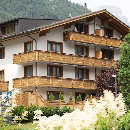 Apartment Mit 3 Schlafzimmern *
